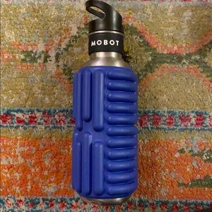 MOBOT GRACE 27OZ FOAM ROLLER WATER BOTTLE